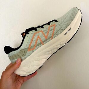 BRAND NEW, New Balance  Kicks! (Fresh Foam X 1080 v13)